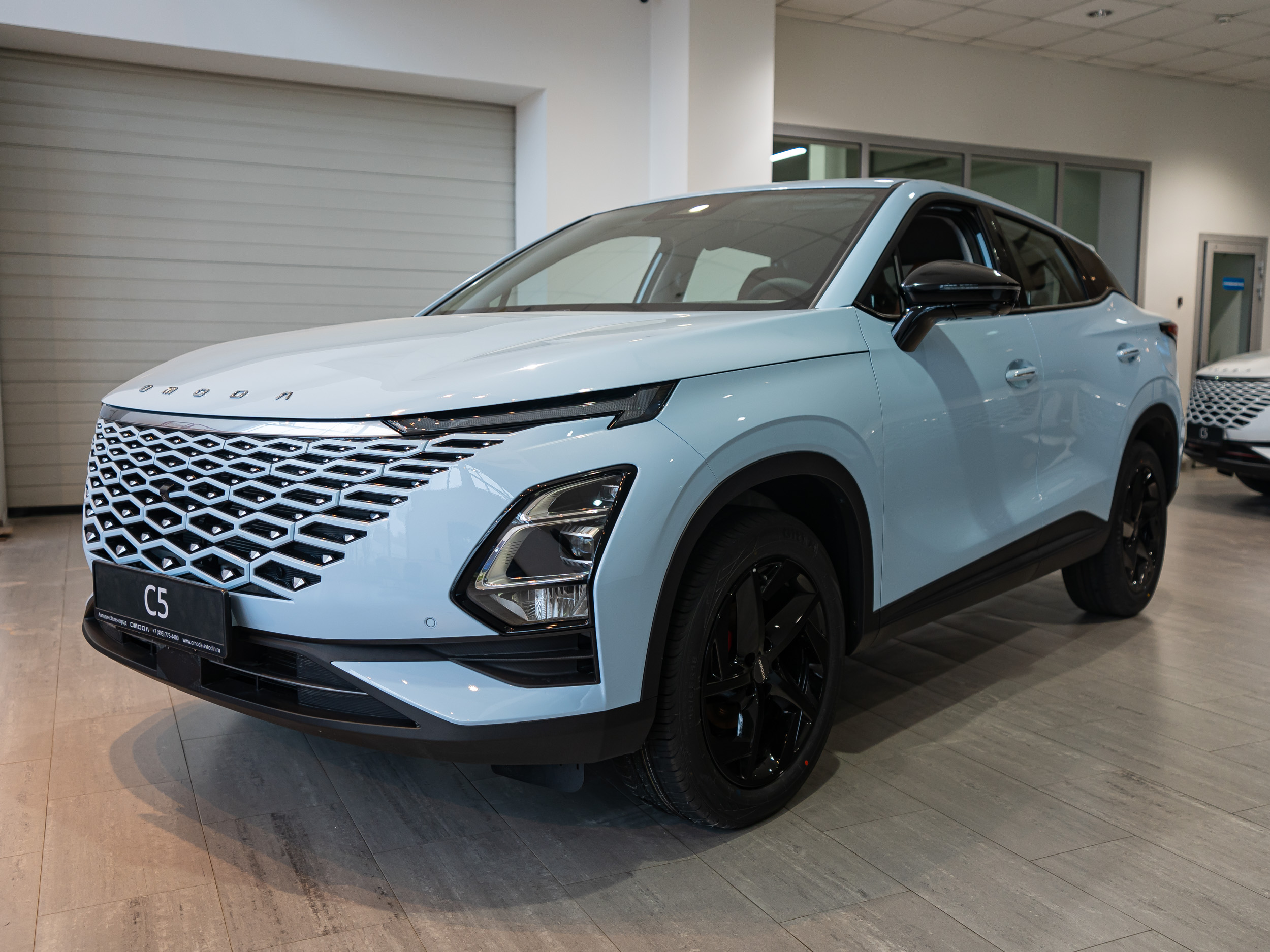 Кроссовер Omoda 5